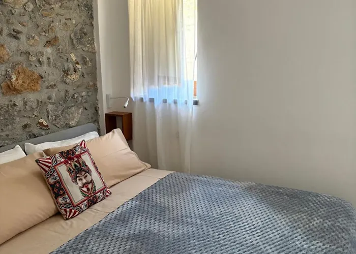 Canonica Dimore Διαμέρισμα Cefalù